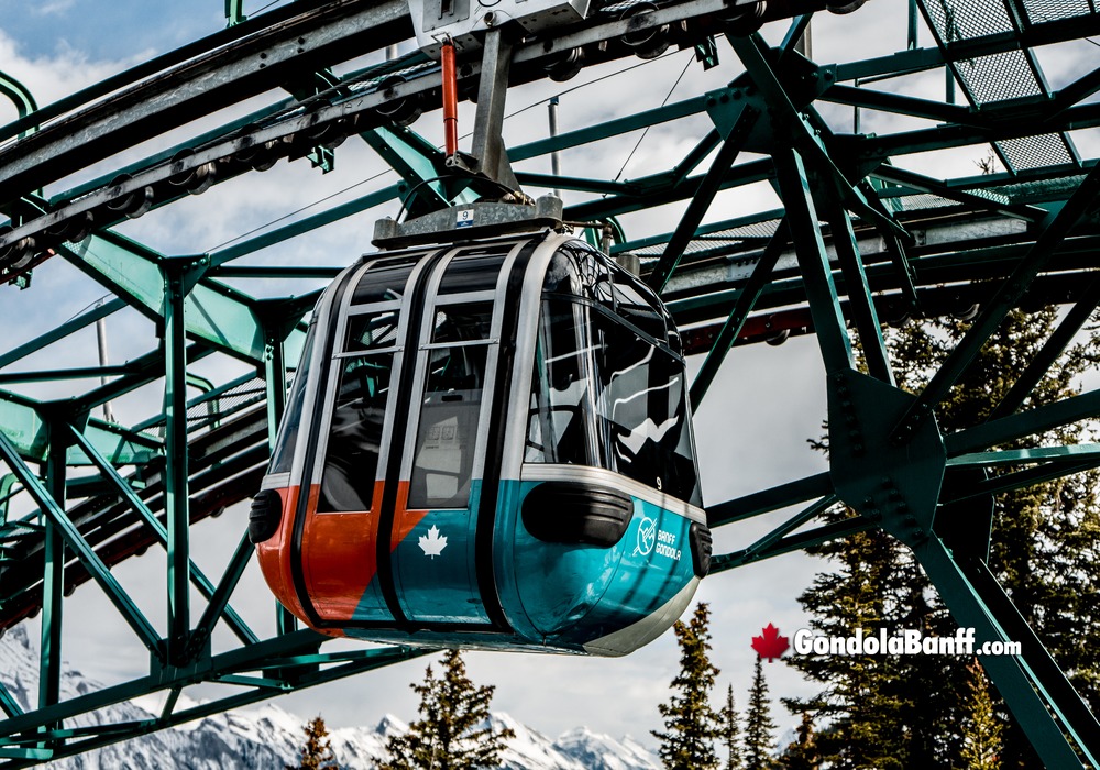 Gondola Side View Maple Leaf Canada
