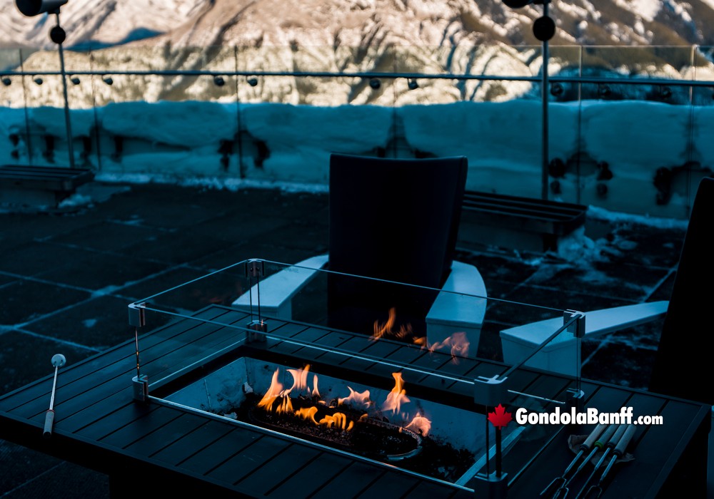 Sit Patio side by the fire During Nightrise